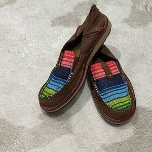 Ariat cruisers- size 8